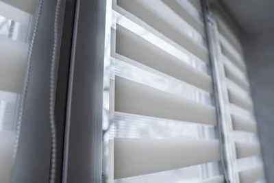 Persianas Sheer translúcidas — equilibrio de luz — Persianas Dimas